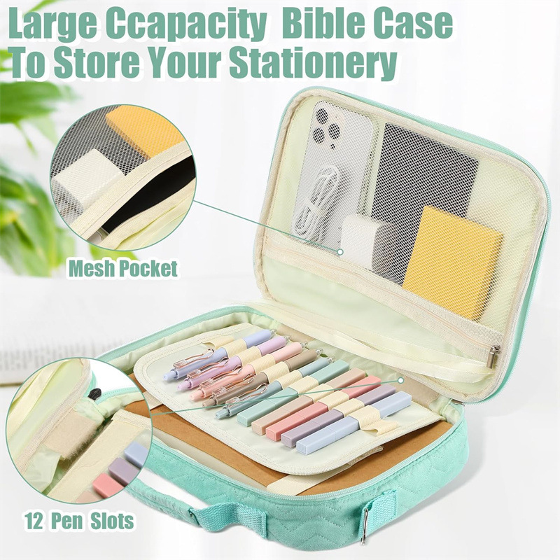 Interior organizer pockets in quilted Bible case