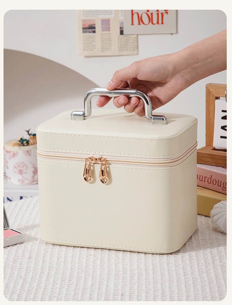Custom Waterproof Toiletry Bag with Travel product view 1