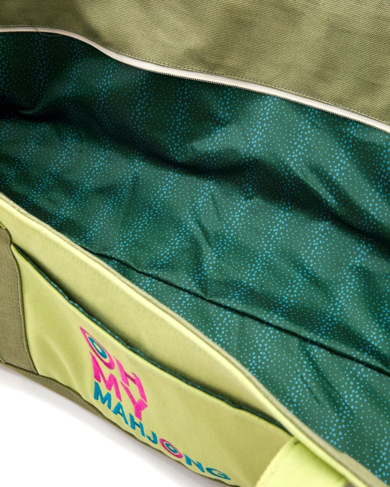 custom foldable mahjong mat storage bag with long handle the silhouette and details shown in the supplied images — product view 02